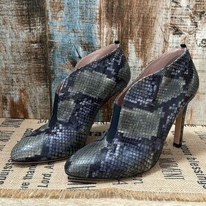SJP Collection size 37 bootie 4” heel